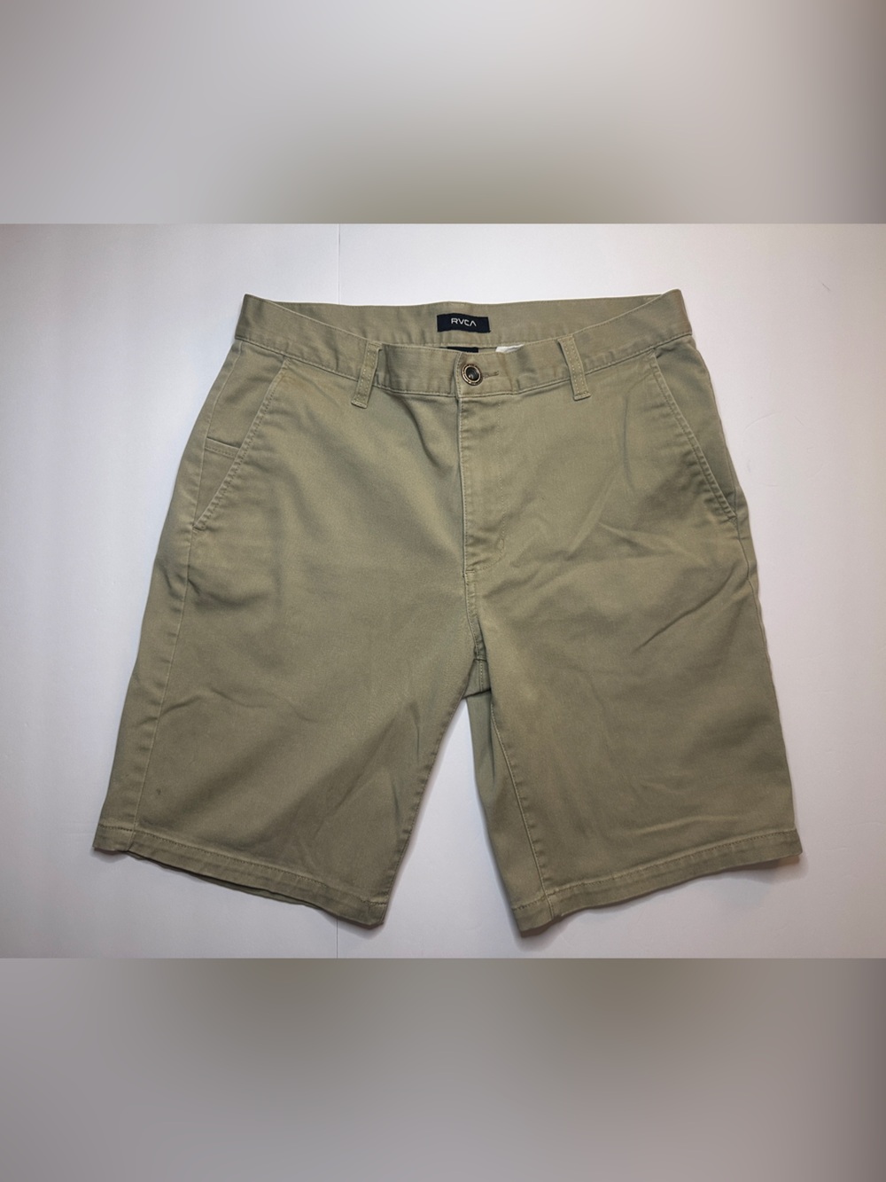 RVCA Men’s Olive Tan Flat Front Shorts Size 32